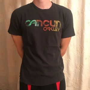 Black Oakley T-Shirt